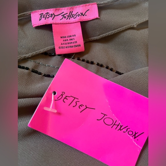 Betsey Johnson Taupe Wrap with Black Beads - Picture 5 of 5